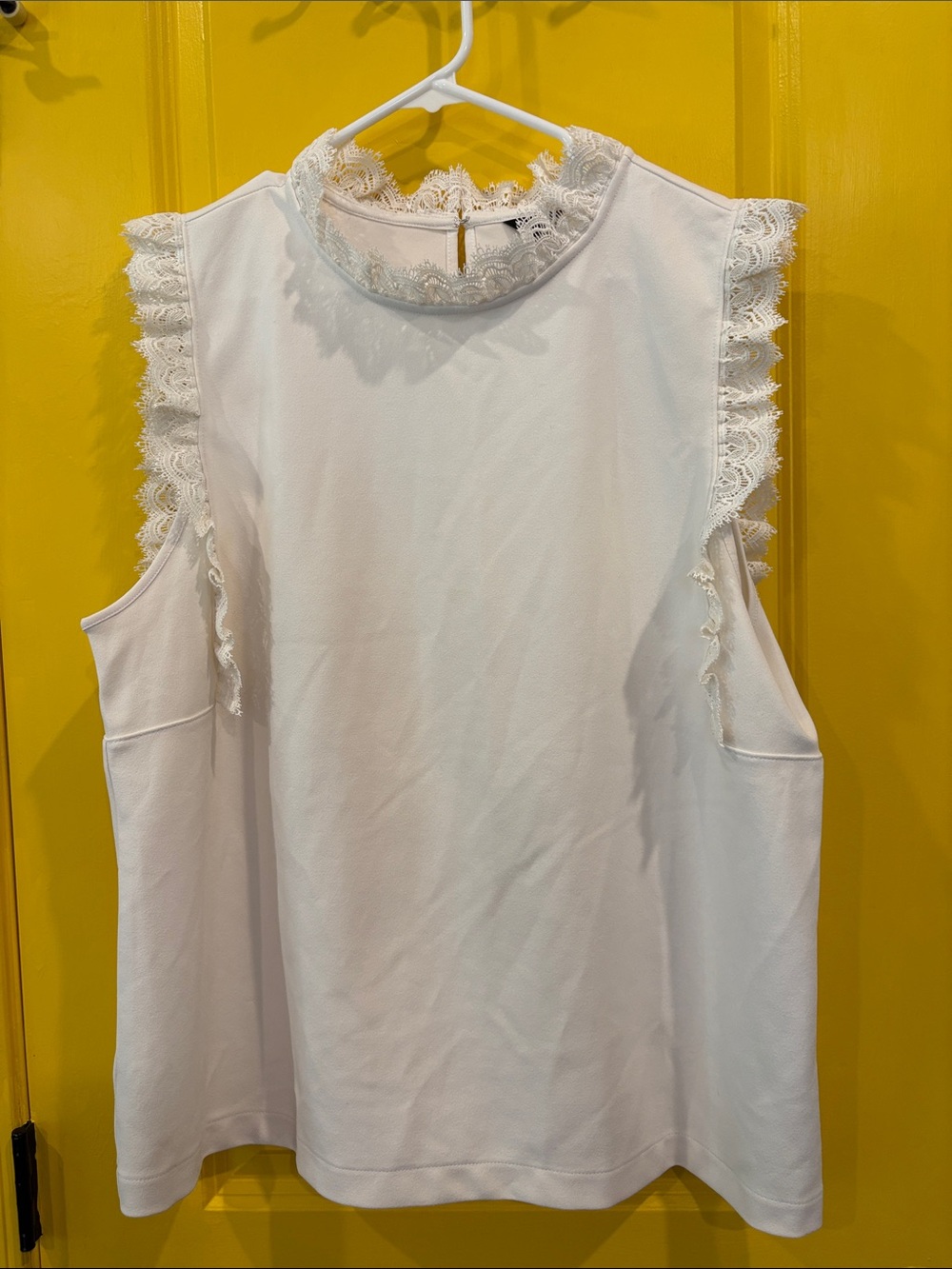 Ann Taylor XL Women's White Lace-Trim Sleeveless Top